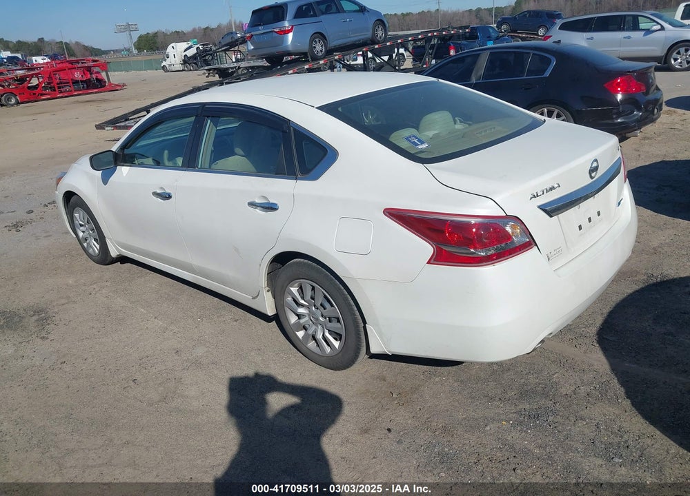 2013 NISSAN ALTIMA VIN: 1N4AL3AP5DC269095