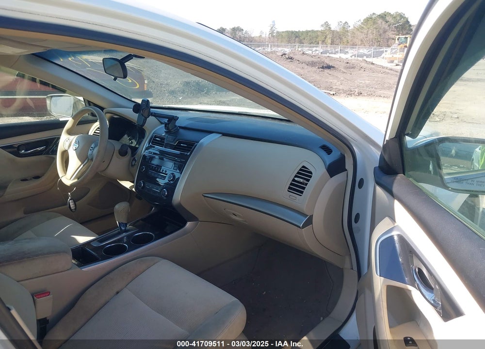2013 NISSAN ALTIMA VIN: 1N4AL3AP5DC269095