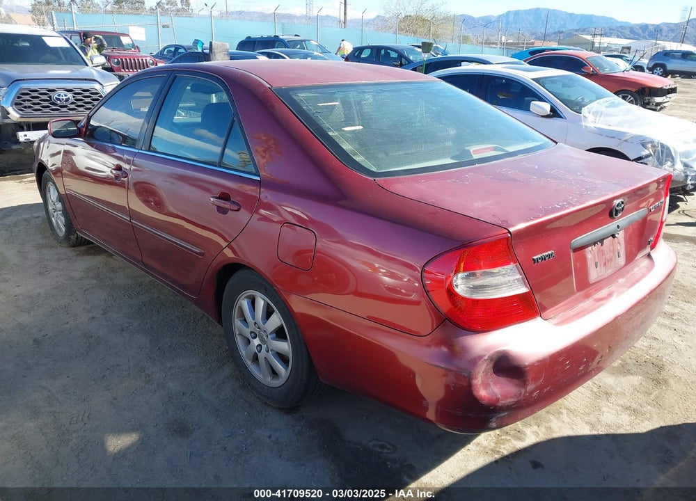 2002 TOYOTA CAMRY XLE V6 VIN: JTDBF30K120005561