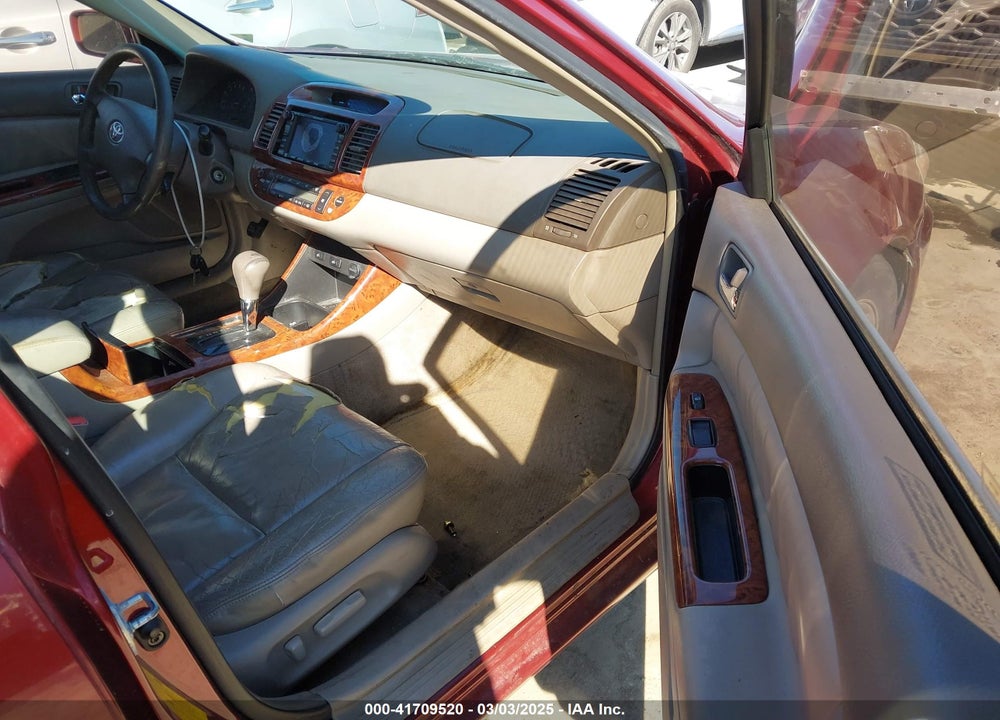 2002 TOYOTA CAMRY XLE V6 VIN: JTDBF30K120005561