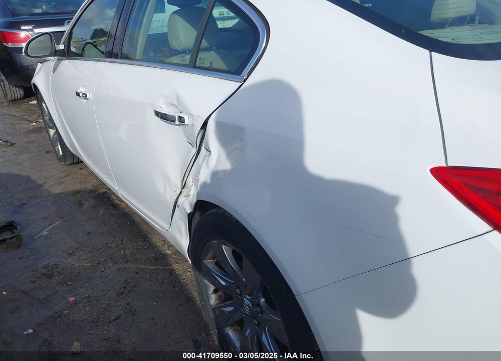 2012 BUICK REGAL VIN: 2G4GT5GVXC9165550