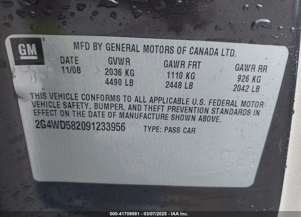 2009 BUICK LACROSSE VIN: 2G4WD582091233956