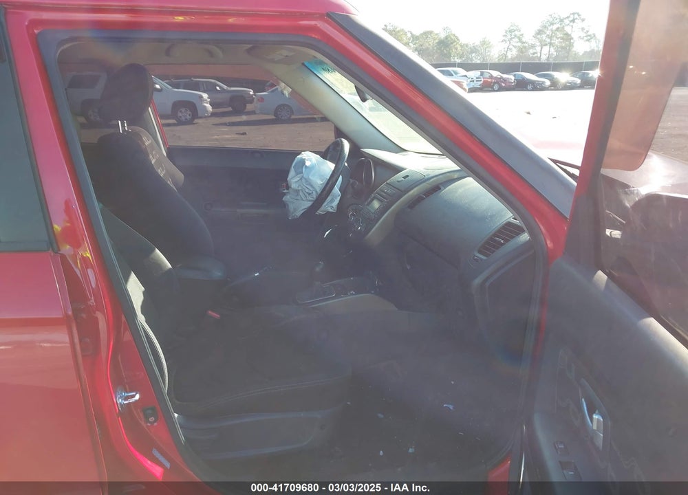 2013 KIA SOUL VIN: KNDJT2A62D7529926