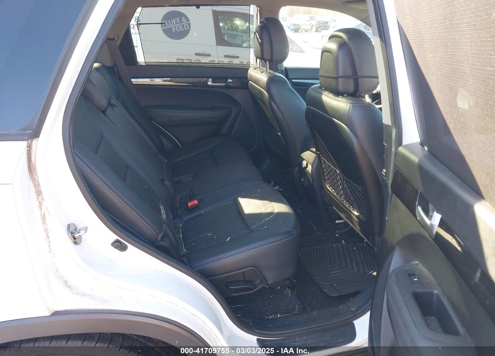 2014 KIA SORENTO VIN: 5XYKUDA73EG481900