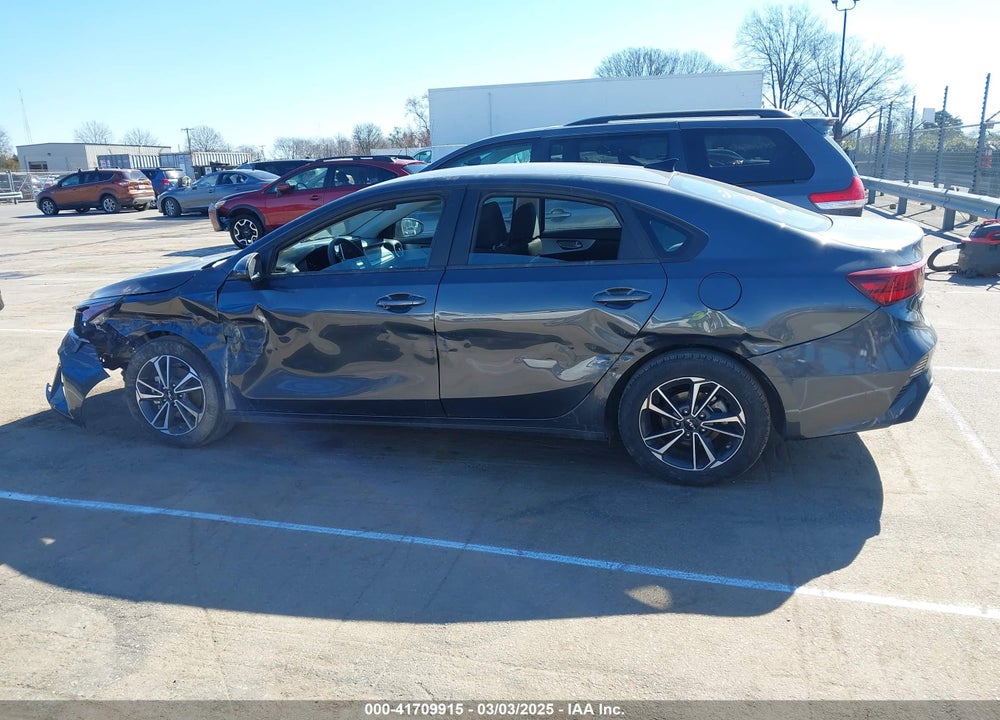 2024 KIA FORTE VIN: 3KPF24AD6RE698695