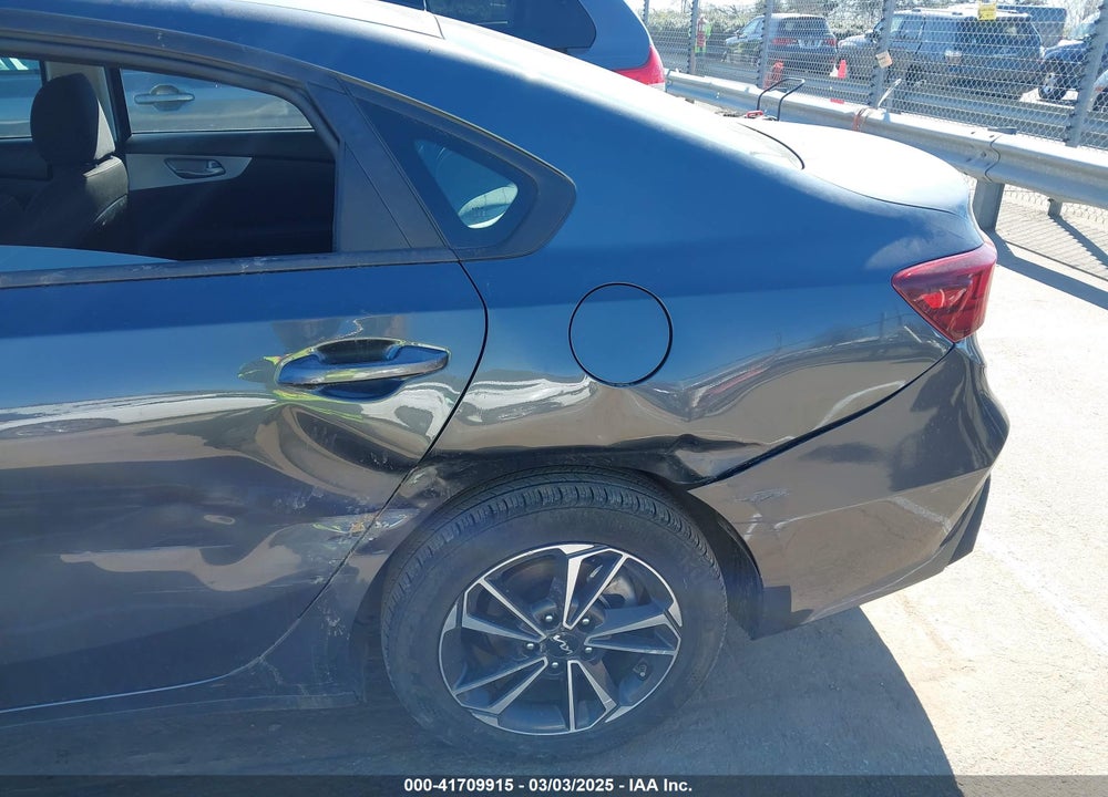 2024 KIA FORTE VIN: 3KPF24AD6RE698695