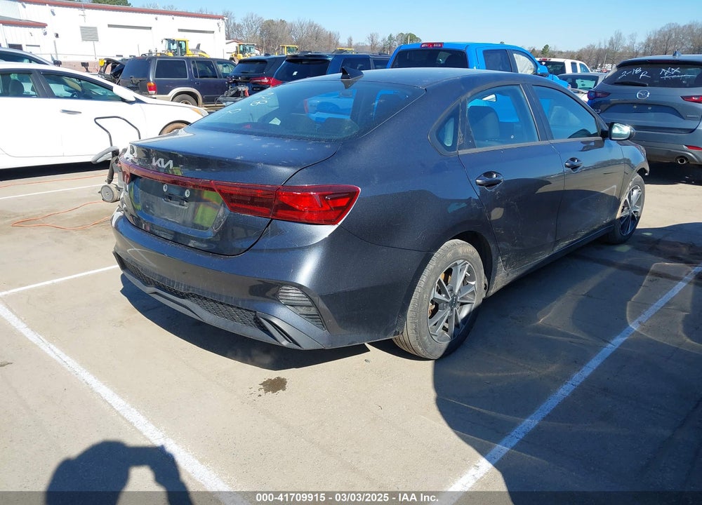 2024 KIA FORTE VIN: 3KPF24AD6RE698695
