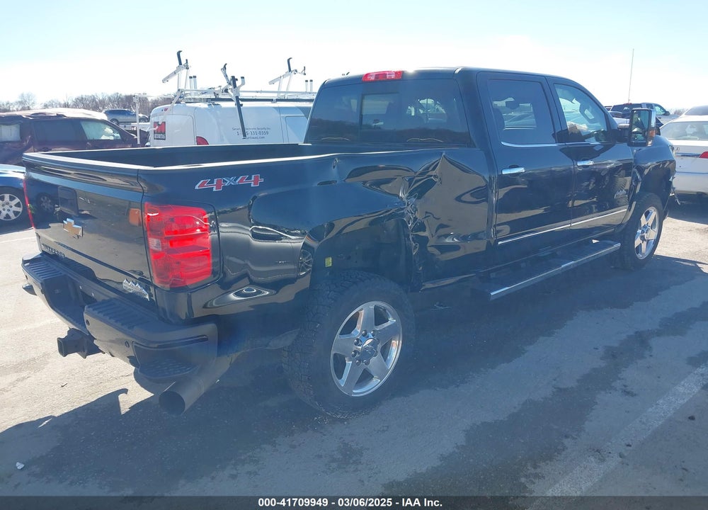 2015 CHEVROLET SILVERADO 2500HD HIGH COUNTRY VIN: 1GC1KXE87FF643392