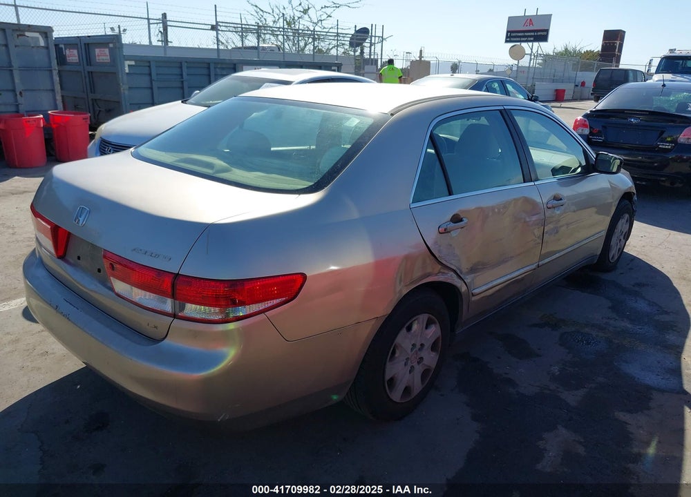 2003 HONDA ACCORD VIN: JHMCM56303C081986