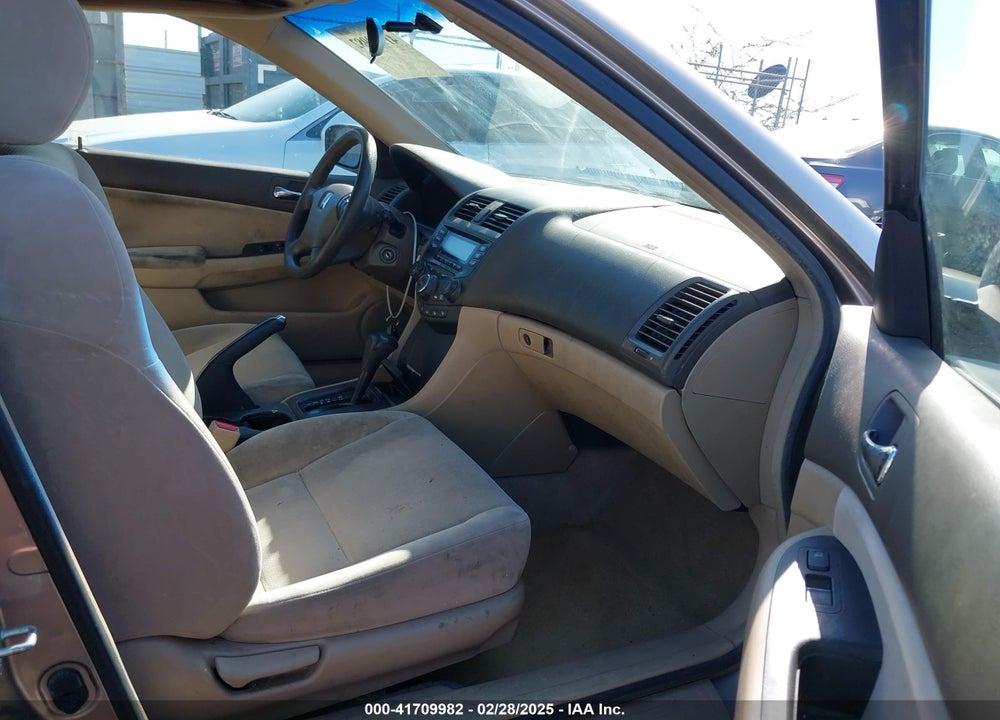 2003 HONDA ACCORD VIN: JHMCM56303C081986