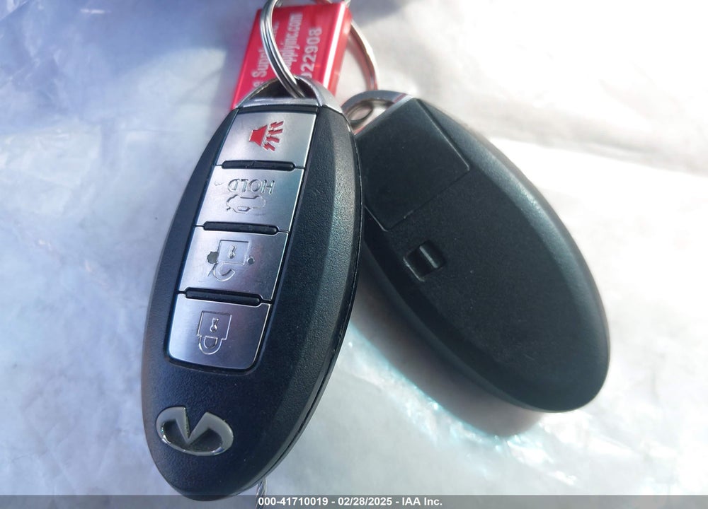 2011 INFINITI M37 VIN: JN1BY1AP4BM323081
