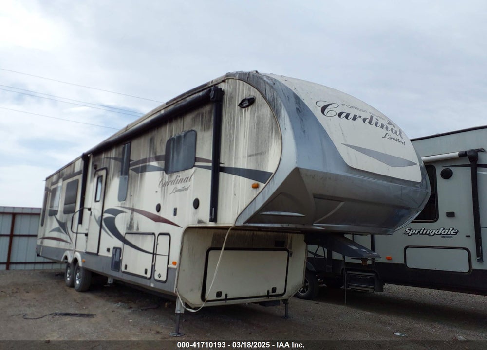 2018 FOREST RIVER CARDINAL VIN: 4X4FCAN23JG103434