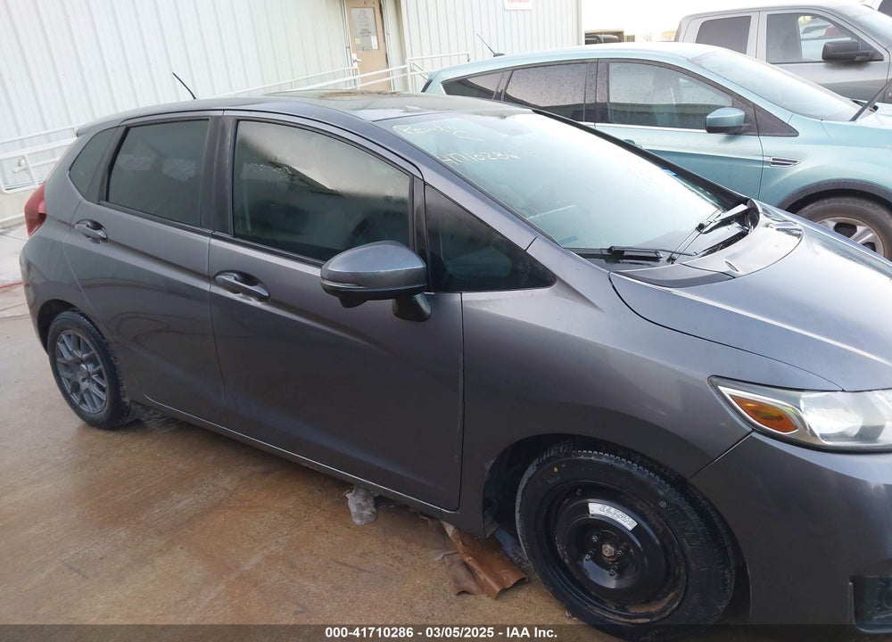 2015 HONDA FIT VIN: 3HGGK5H89FM708271