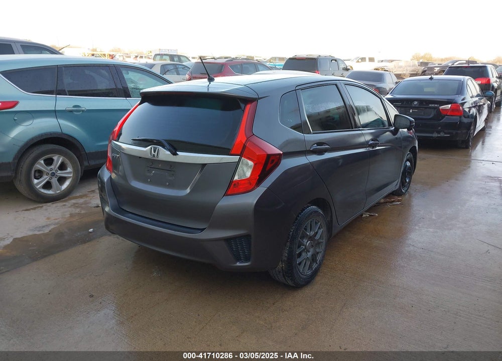 2015 HONDA FIT VIN: 3HGGK5H89FM708271