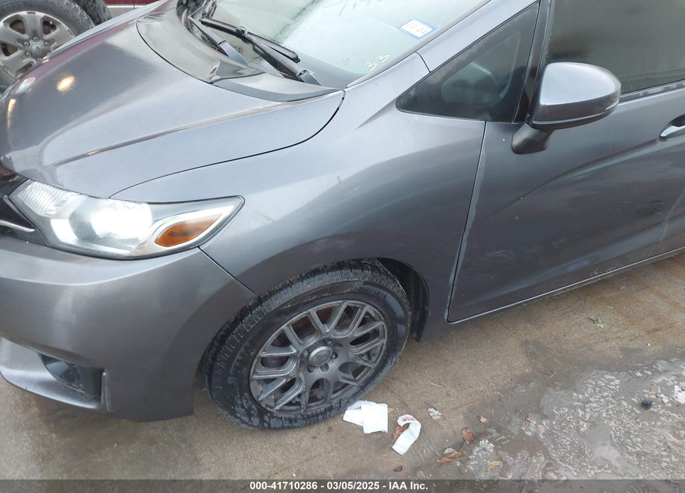 2015 HONDA FIT VIN: 3HGGK5H89FM708271