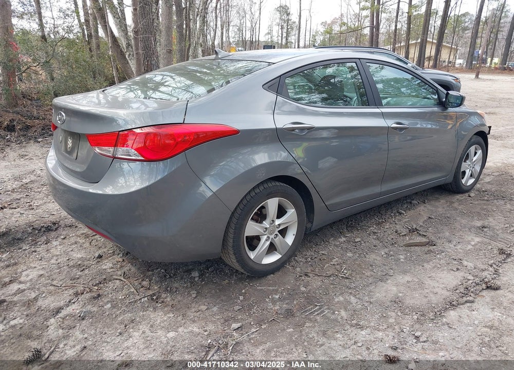 2013 HYUNDAI ELANTRA VIN: 5NPDH4AE0DH373740