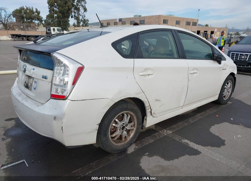 2011 TOYOTA PRIUS VIN: JTDKN3DU2B0314437