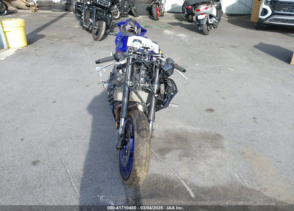 2024 YAMAHA YZFR7 VIN: JYARM38E3RA011378