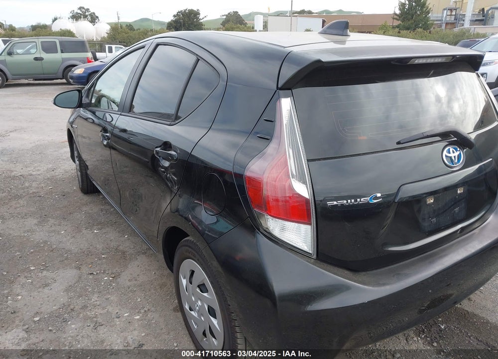 2016 TOYOTA PRIUS C VIN: JTDKDTB34G1122385