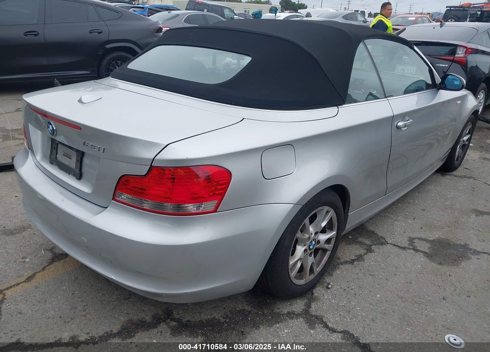 2009 BMW 128I VIN: WBAUN13519VH81367