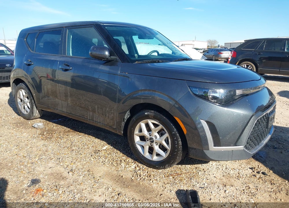 2023 KIA SOUL LX VIN: KNDJ23AU8P7880853
