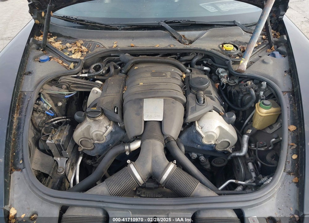 2011 PORSCHE PANAMERA VIN: WP0AA2A77BL020627
