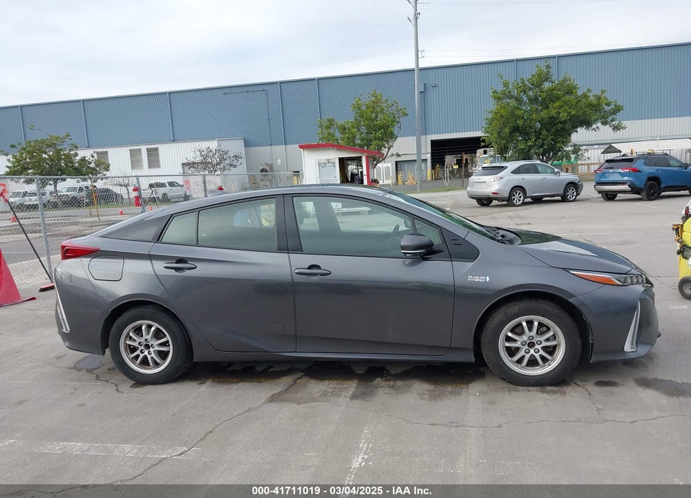 2018 TOYOTA PRIUS PRIME VIN: JTDKARFP2J3082876