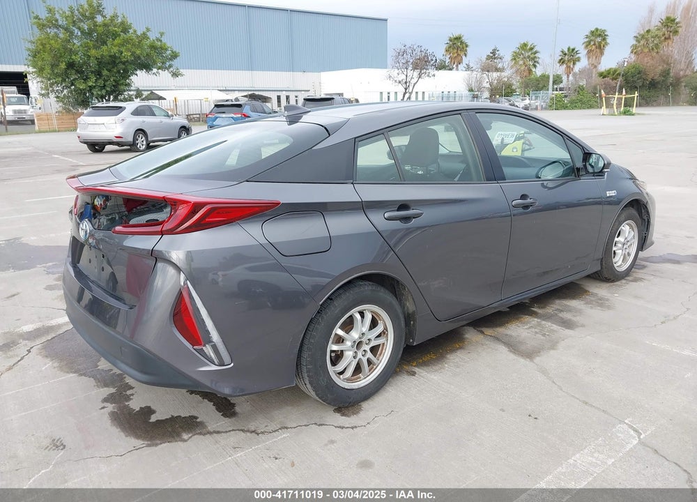 2018 TOYOTA PRIUS PRIME VIN: JTDKARFP2J3082876