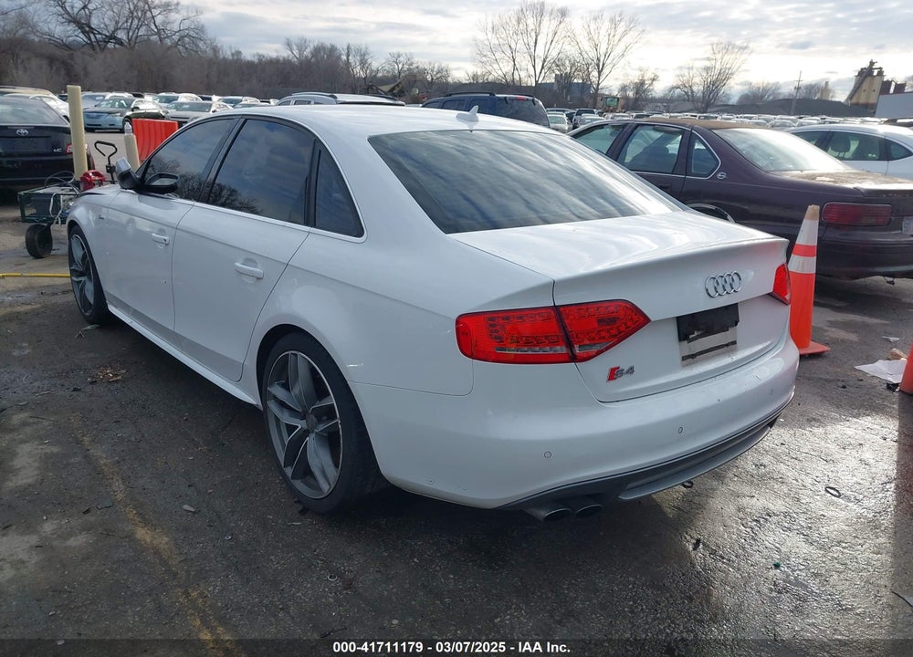 2010 AUDI S4 3.0 PREMIUM PLUS VIN: WAUKGAFLXAA020826