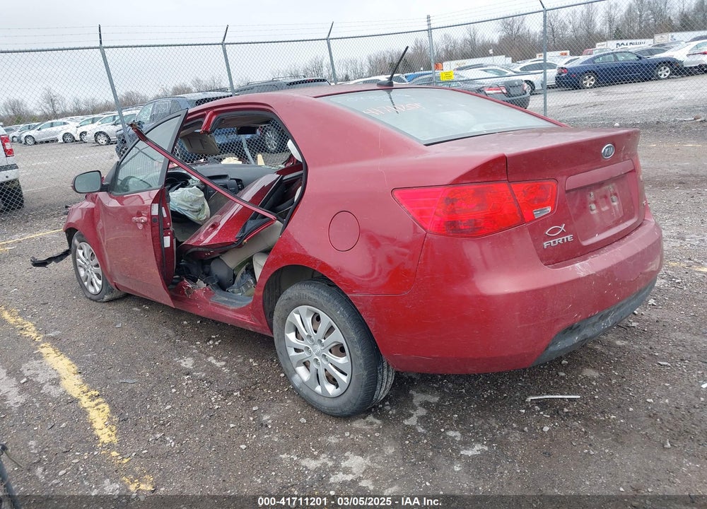 2011 KIA FORTE VIN: KNAFU4A27B5365252