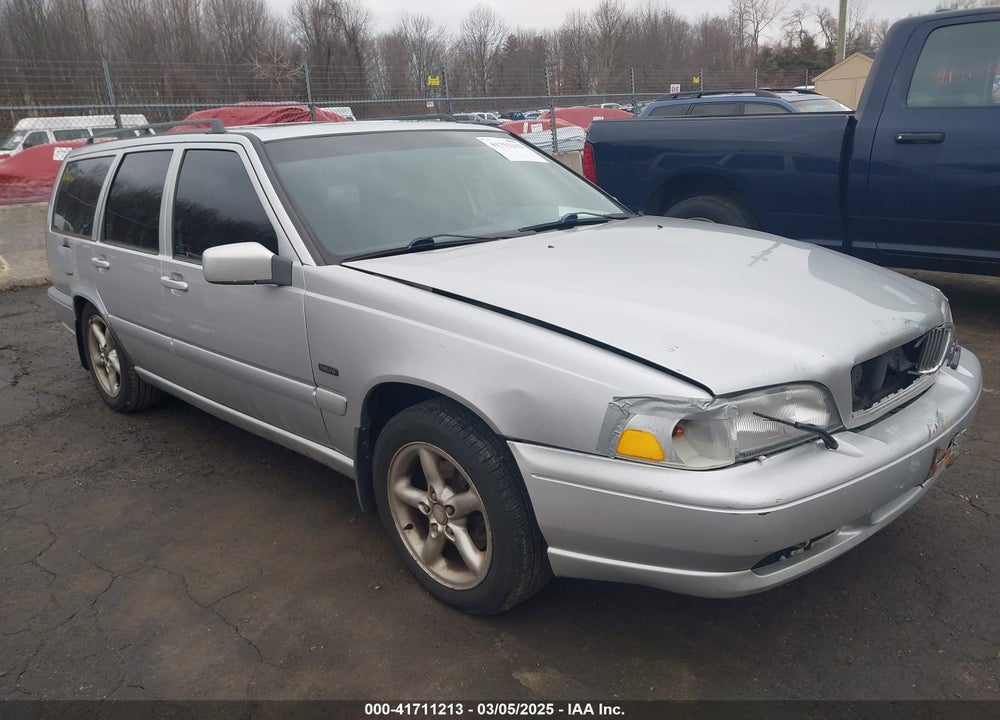 1998 VOLVO V70 VIN: YV1LW5645W2445540