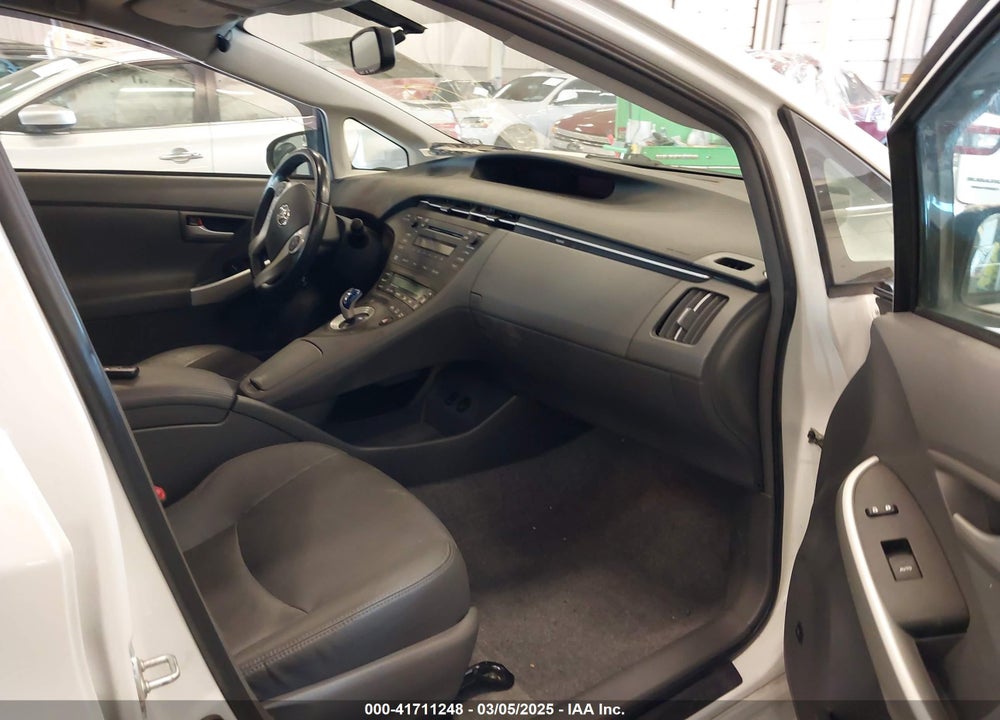 2011 TOYOTA PRIUS FOUR VIN: JTDKN3DU1B0322433