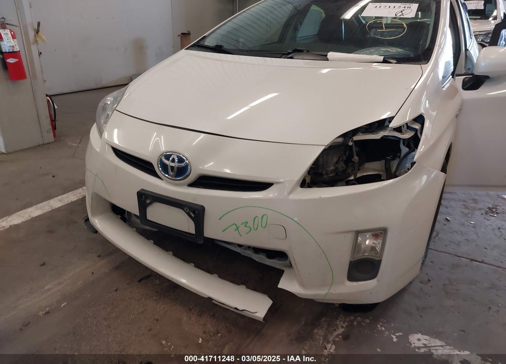 2011 TOYOTA PRIUS FOUR VIN: JTDKN3DU1B0322433