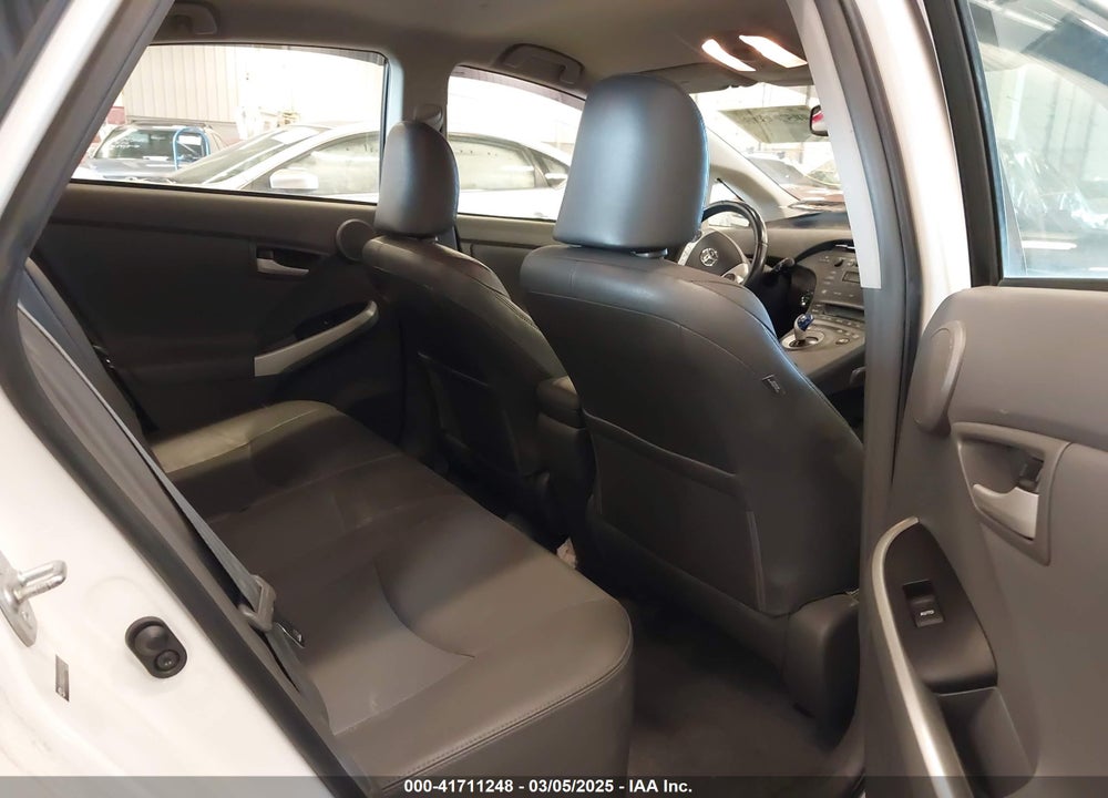2011 TOYOTA PRIUS FOUR VIN: JTDKN3DU1B0322433