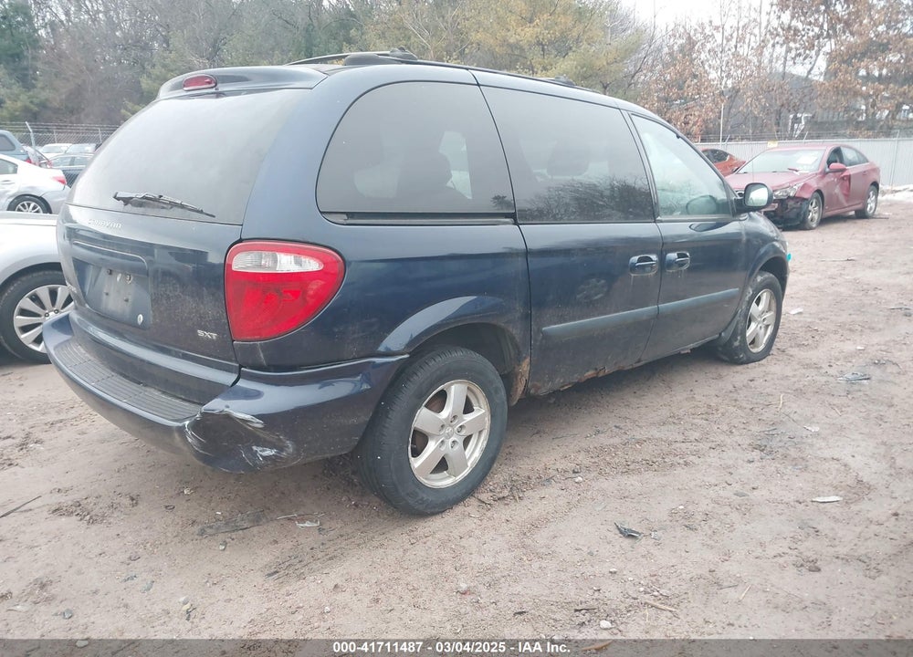2005 DODGE CARAVAN SXT VIN: 1D4GP45R55B100165
