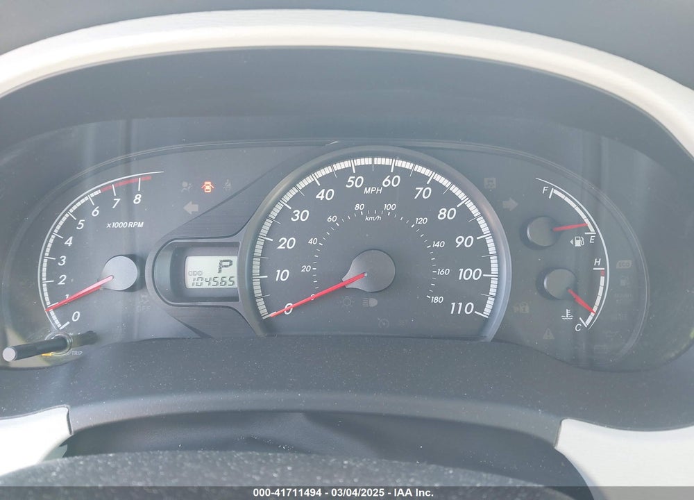 2011 TOYOTA SIENNA LE V6 VIN: 5TDKK3DC6BS156052