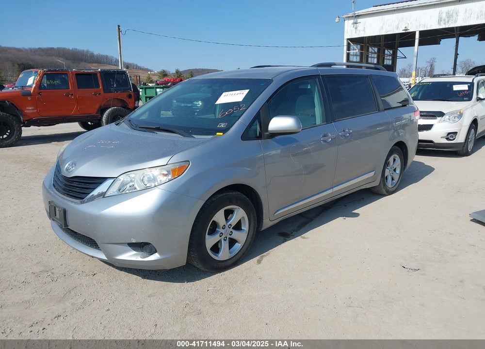 2011 TOYOTA SIENNA LE V6 VIN: 5TDKK3DC6BS156052