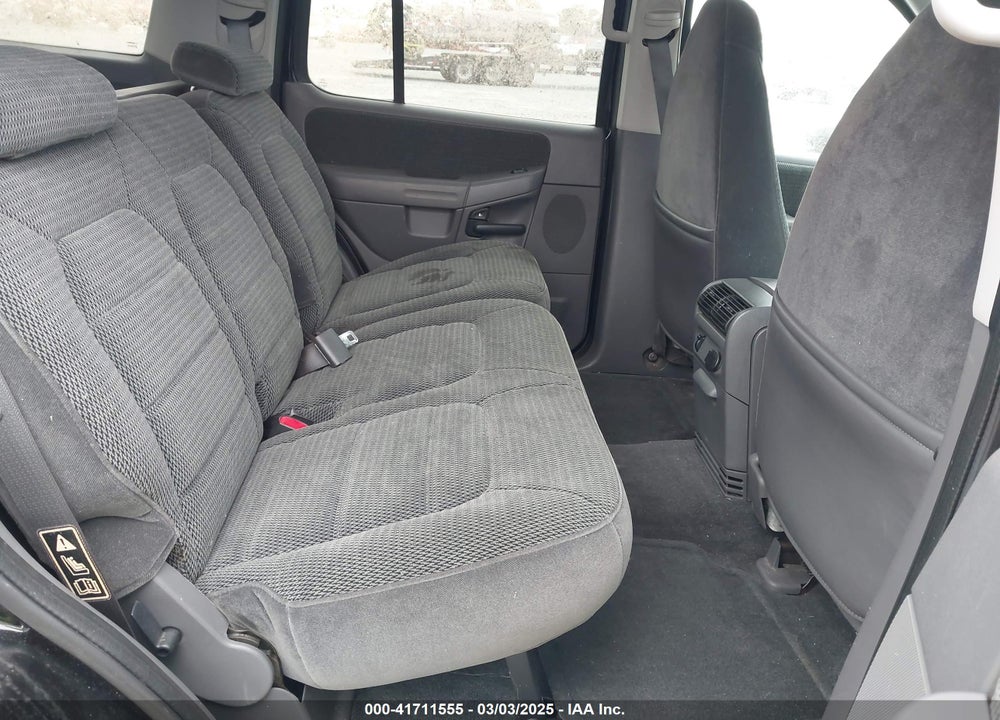 2002 FORD EXPLORER VIN: 1FMZU63E42UB51372