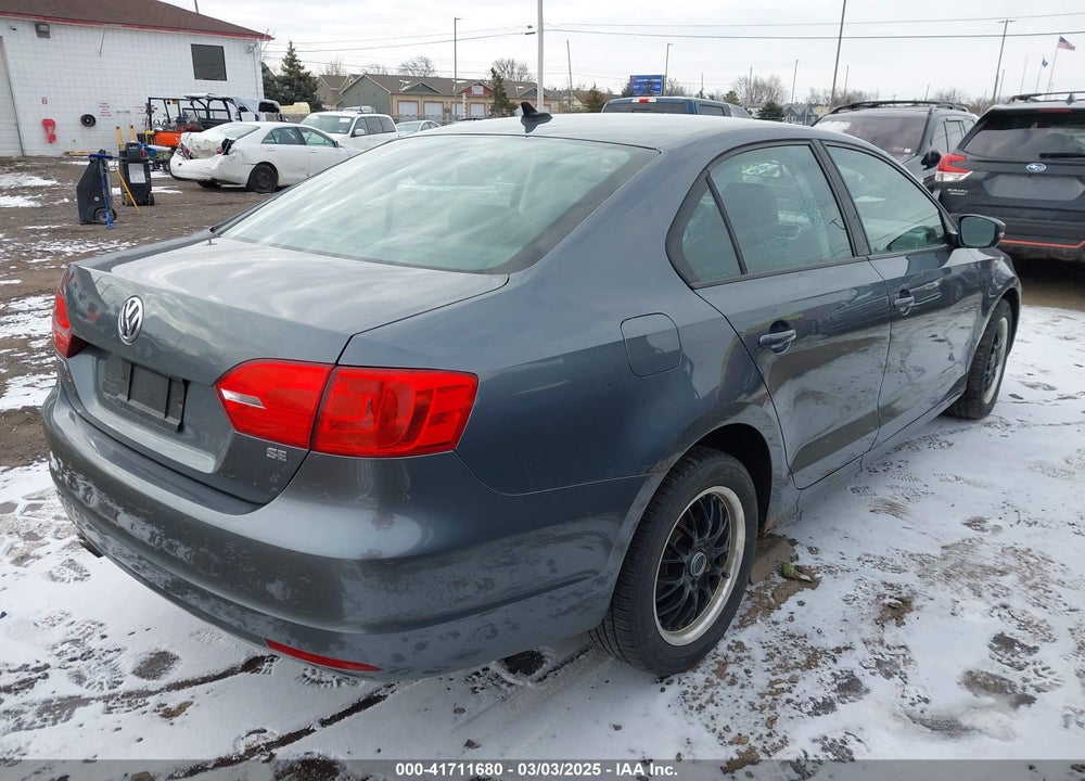 2014 VOLKSWAGEN JETTA VIN: 3VWD17AJ3EM359522