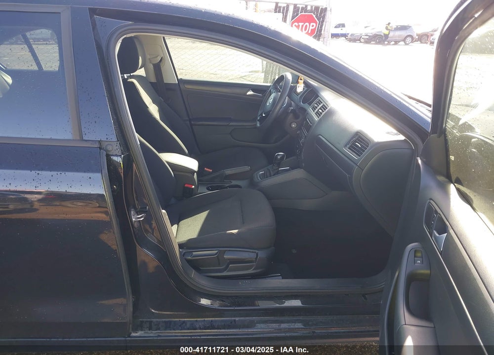 2015 VOLKSWAGEN JETTA VIN: 3VW2K7AJ0FM218574