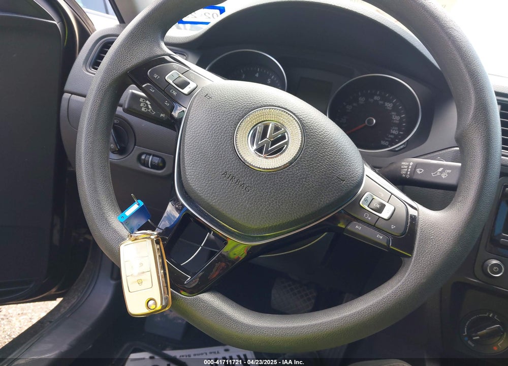 2015 VOLKSWAGEN JETTA VIN: 3VW2K7AJ0FM218574