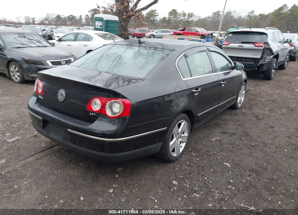 2008 VOLKSWAGEN PASSAT VIN: WVWAK73C28P048325