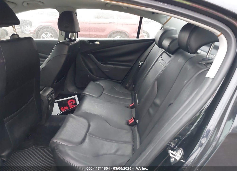 2008 VOLKSWAGEN PASSAT VIN: WVWAK73C28P048325