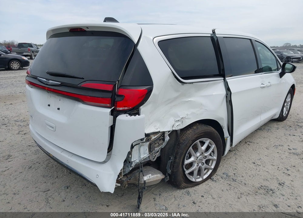 2024 CHRYSLER PACIFICA TOURING L VIN: 2C4RC1BG8RR167501