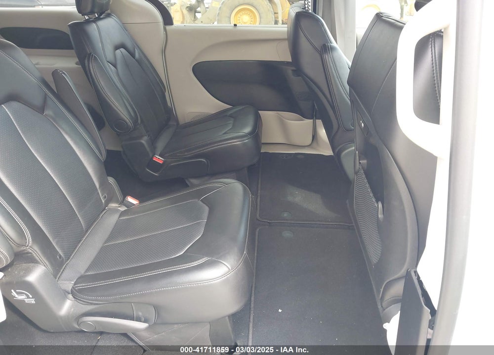 2024 CHRYSLER PACIFICA TOURING L VIN: 2C4RC1BG8RR167501