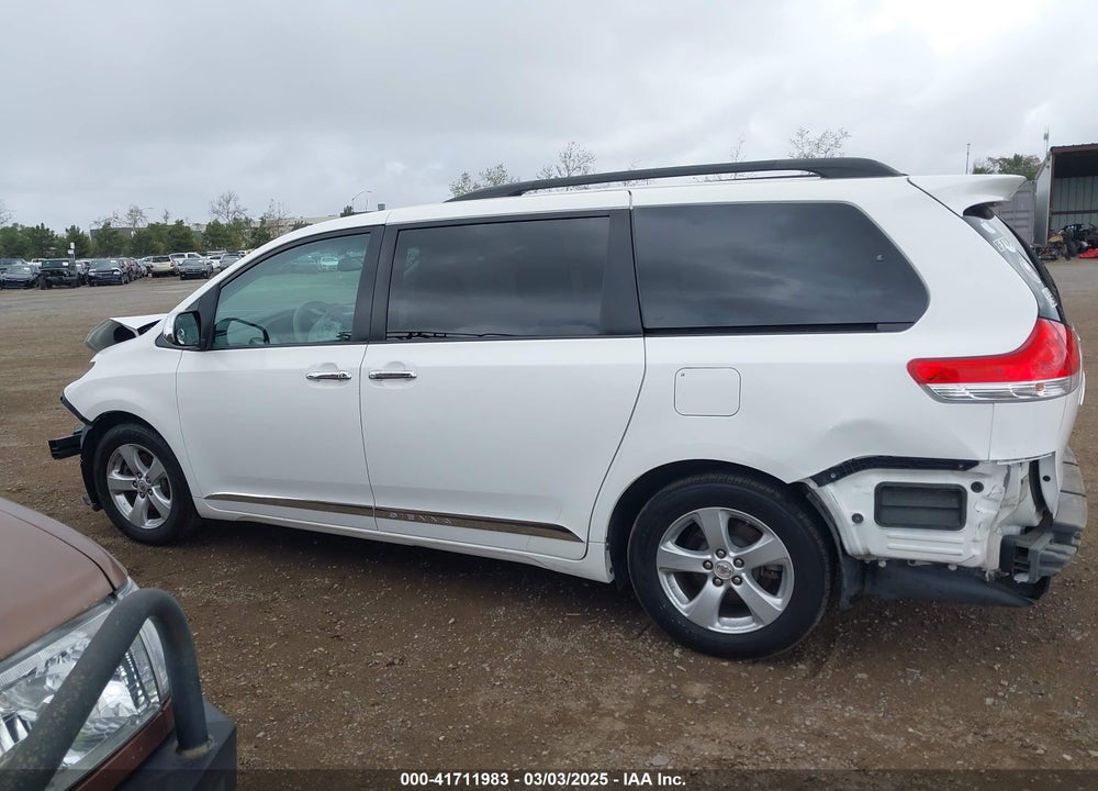 2011 TOYOTA SIENNA VIN: 5TDKK3DC5BS013058