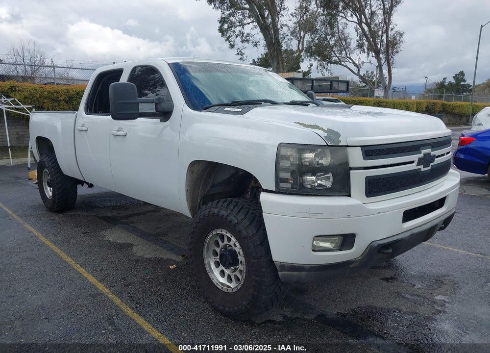 2011 CHEVROLET SILVERADO 2500HD LTZ VIN: 1GC1KYC89BF152289