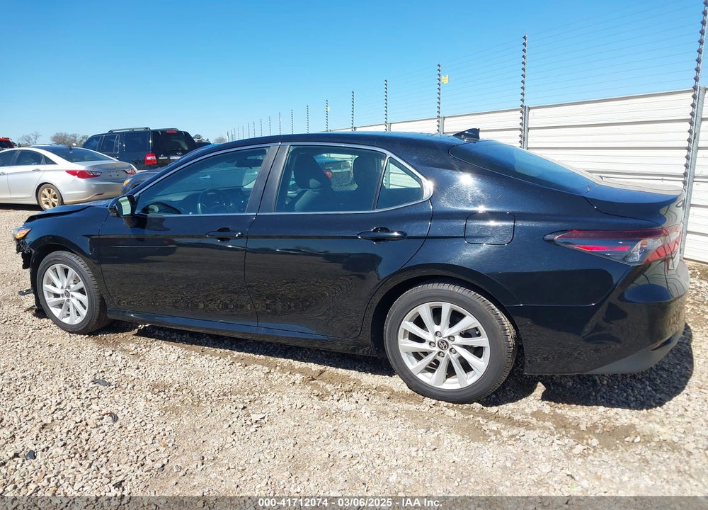 2022 TOYOTA CAMRY VIN: 4T1C11AK8NU075752