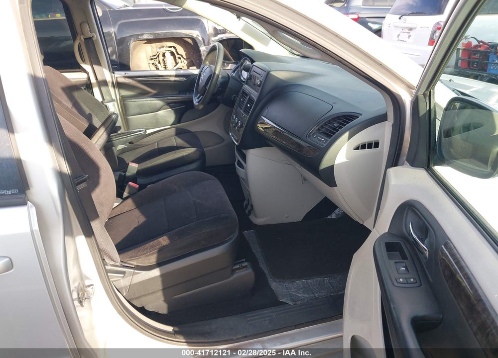 2011 DODGE GRAND CARAVAN MAINSTREET VIN: 2D4RN3DG3BR639888