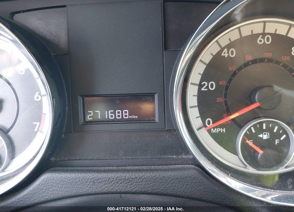 2011 DODGE GRAND CARAVAN MAINSTREET VIN: 2D4RN3DG3BR639888